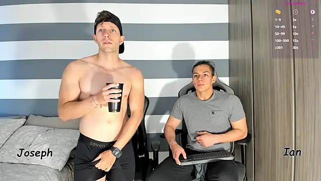 Snapshot of ianandjosephx chatting on September 21, 11:31 am ianandjosephx online show from September 21, 11:31 am