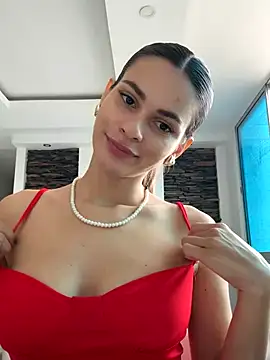 Snapshot of cuteluci_ chatting on October 20, 12:30 pm cuteluci online show from October 20, 12:30 pm