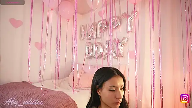 AbyWhitee online show from October 17, 4:48 am