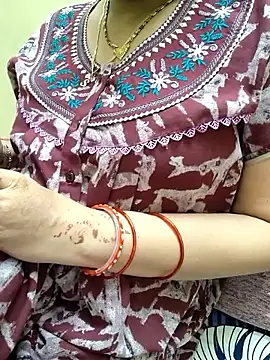 Snapshot of samitasharma chatting on October 15, 3:36 pm samitasharma online show from October 15, 3:36 pm