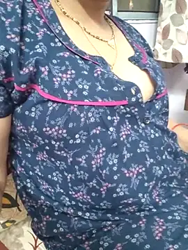 Snapshot of samitasharma chatting on October 5, 4:34 pm samitasharma online show from October 5, 4:34 pm