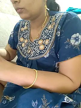 Snapshot of samitasharma chatting on October 29, 5:45 am samitasharma online show from October 29, 5:45 am