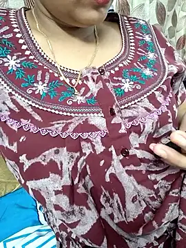 Snapshot of samitasharma chatting on September 23, 3:32 pm samitasharma online show from September 23, 3:32 pm