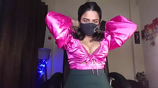 Black-Pearll online show from March 28, 6:13 am