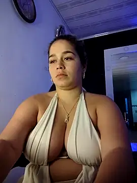 LaurenWelly  online show from March 16, 11:03 am