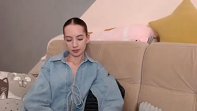 AmbrielHailey online show from July 11, 12:05 pm