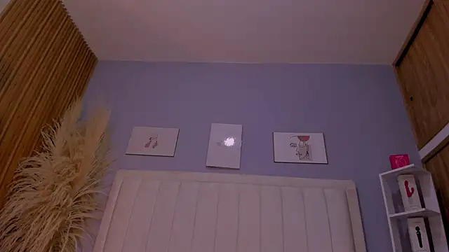 Snapshot of Paula-Brown1 chatting on October 30, 7:48 pm Paula-Brown1 online show from October 30, 7:48 pm