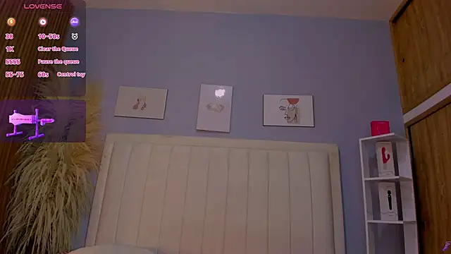 Snapshot of Paula-Brown1 chatting on October 15, 7:05 pm Paula-Brown1 online show from October 15, 7:05 pm