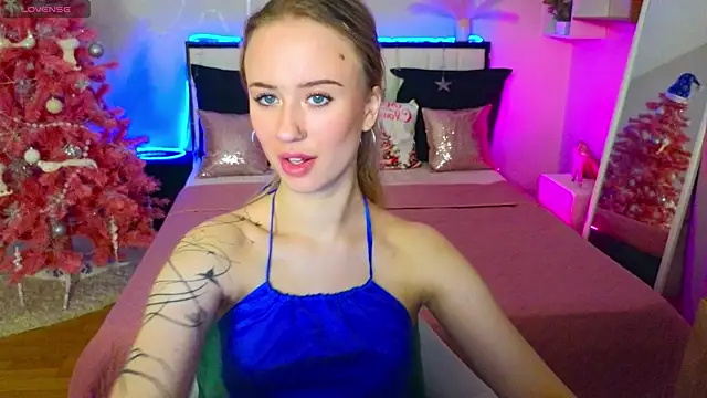 SashaBrooks online show from December 18, 2:11 pm