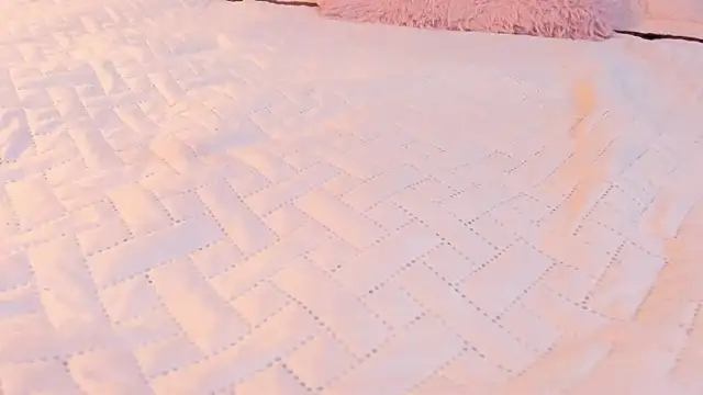 Snapshot of Julieta_J chatting on October 22, 2:49 am Julieta J online show from October 22, 2:49 am