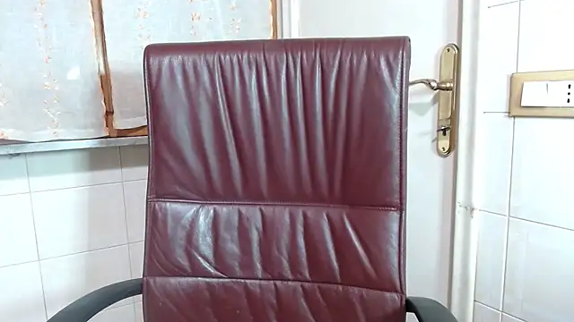 Foxlady2271 online show from January 18, 4:03 pm