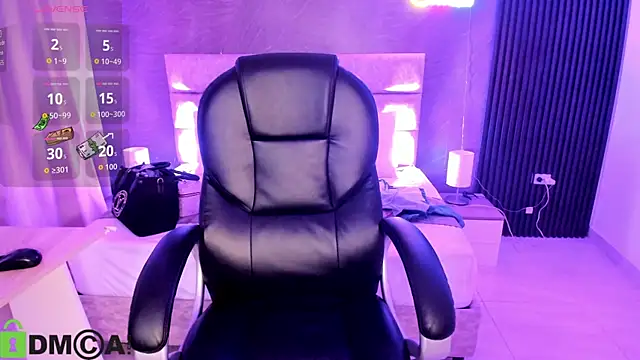 Snapshot of Cristal__adams chatting on October 9, 12:42 pm Cristal adams online show from October 9, 12:42 pm