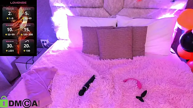 Snapshot of Cristal__adams chatting on October 31, 12:31 pm Cristal adams online show from October 31, 12:31 pm