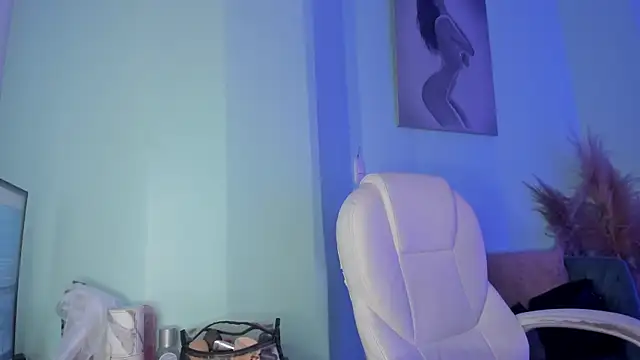 Snapshot of TinaJonnes_ chatting on October 22, 7:57 am TinaJonnes online show from October 22, 7:57 am