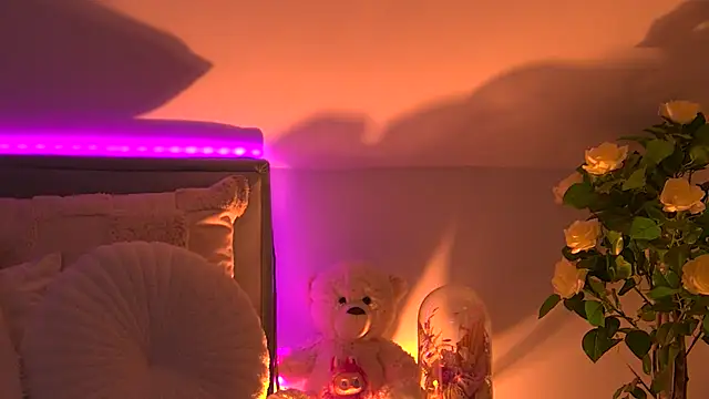 Snapshot of AngeliqueSkye chatting on October 30, 4:26 am AngeliqueSkye online show from October 30, 4:26 am