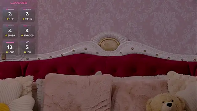 Snapshot of AngeliqueSkye chatting on September 20, 3:05 am AngeliqueSkye online show from September 20, 3:05 am