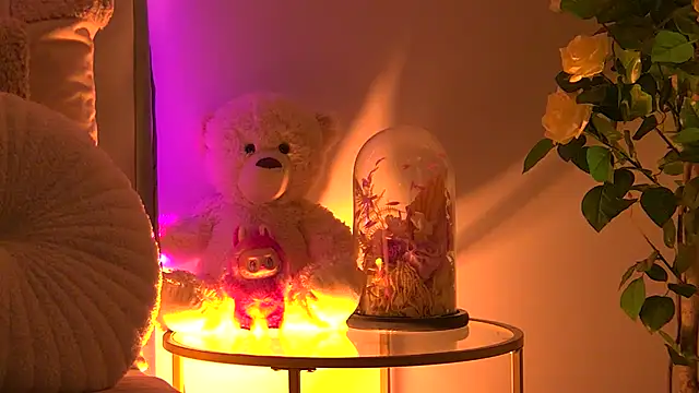 Snapshot of AngeliqueSkye chatting on November 1, 4:38 am AngeliqueSkye online show from November 1, 4:38 am