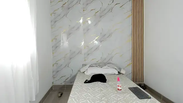 coralcarter1 online show from January 8, 5:39 pm