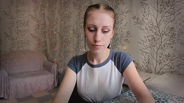 Mary0Lou online show from July 16, 6:18 am