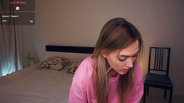 Snapshot of CathrynGeer chatting on October 3, 7:19 pm CathrynGeer online show from October 3, 7:19 pm