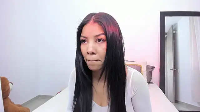 NickyBrown  online show from April 9, 4:34 pm