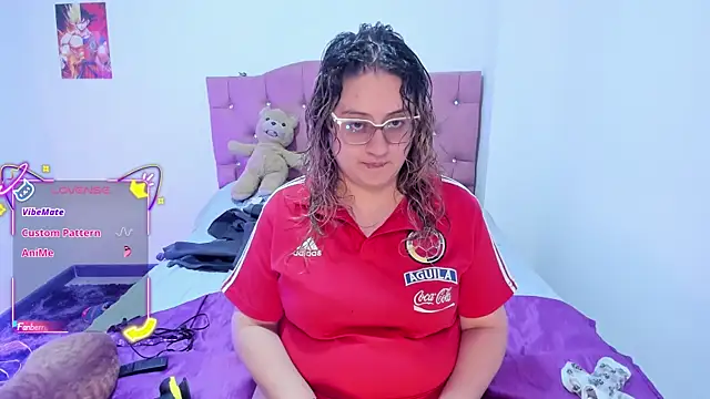 AnnieBigBoobs online show from December 19, 9:40 pm