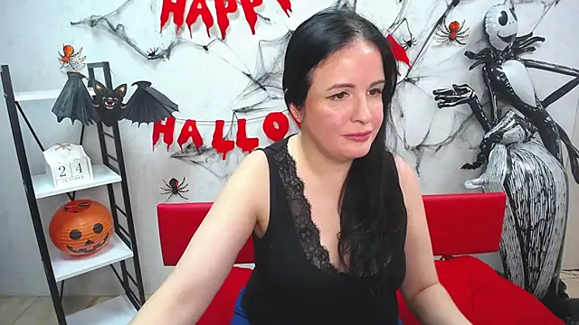 Snapshot of TayaBoret chatting on October 24, 6:15 pm TayaBoret online show from October 24, 6:15 pm