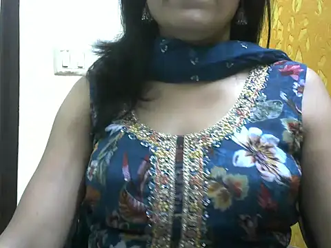 l l ish online show from October 23, 11:05 am