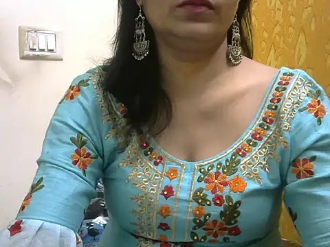 l l ish online show from October 27, 5:36 am