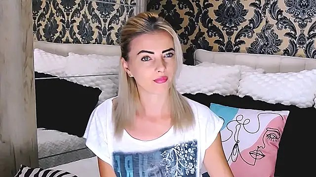 Aly girl1 online show from September 26, 8:23 am