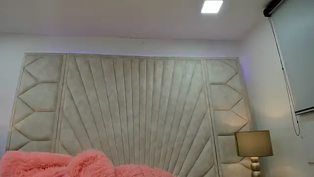 Snapshot of Jade_squirtt chatting on September 29, 5:40 pm Jade squirtt online show from September 29, 5:40 pm