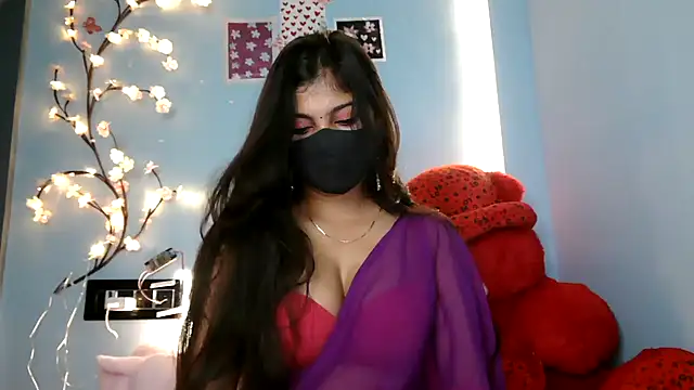 Snapshot of Reena_Singh53 chatting on September 26, 2:36 pm Reena Singh53 online show from September 26, 2:36 pm