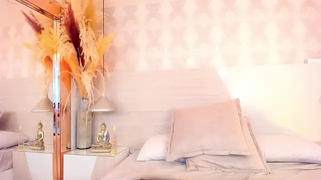 Snapshot of IvannaAnggel chatting on October 2, 1:38 pm IvannaAnggel online show from October 2, 1:38 pm