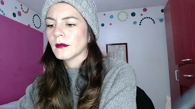 Hanny 24 online show from April 16, 9:09 am