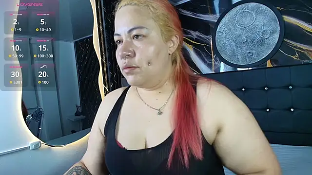 Snapshot of Bruja__Scarlata chatting on September 24, 10:14 am Bruja Scarlata online show from September 24, 10:14 am