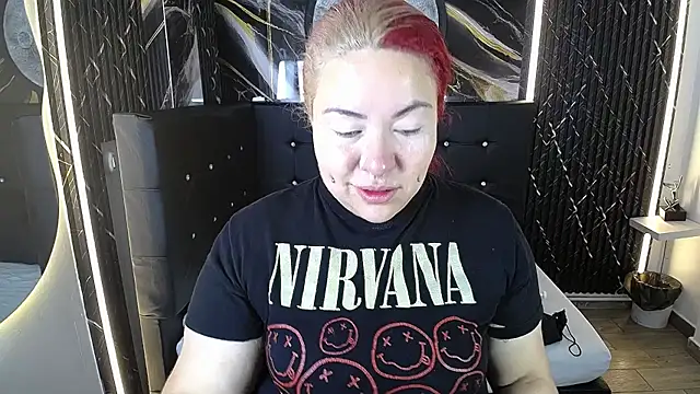 Snapshot of Bruja__Scarlata chatting on October 1, 10:20 am Bruja Scarlata online show from October 1, 10:20 am