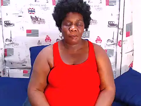 Snapshot of Honeybumsx32 chatting on September 19, 7:13 pm Honeybumsx32 online show from September 19, 7:13 pm