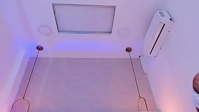 valerysantos  online show from October 11, 12:19 pm