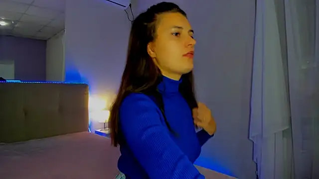 Laura Leee online show from October 4, 5:24 am