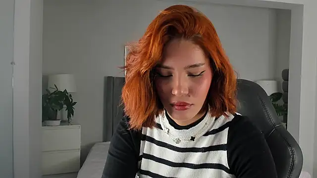 Madie  collins online show from March 9, 11:24 am