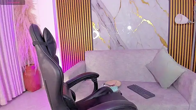 AriannaRouxx online show from September 20, 4:44 am