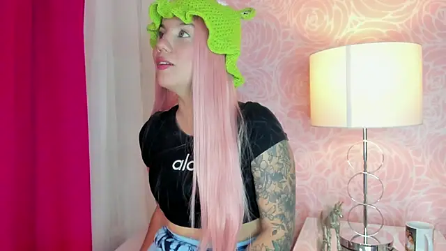 MelaniieRoux online show from November 7, 7:41 pm