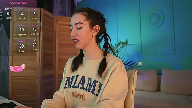 Belle Via online show from November 27, 5:49 pm