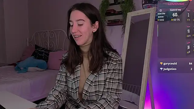 Snapshot of Belle_Via chatting on October 17, 4:10 pm Belle Via online show from October 17, 4:10 pm