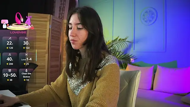 Snapshot of Belle_Via chatting on October 30, 3:35 pm Belle Via online show from October 30, 3:35 pm