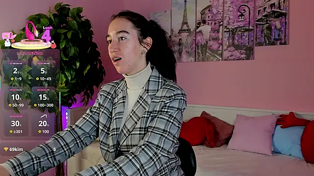 Snapshot of Belle_Via chatting on October 2, 4:23 pm Belle Via online show from October 2, 4:23 pm