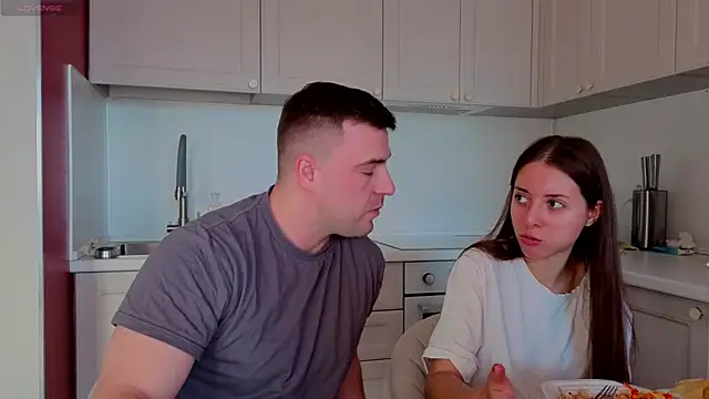 Snapshot of fcjuicy_pussy chatting on September 28, 1:49 pm fcjuicy pussy online show from September 28, 1:49 pm