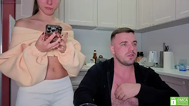 Snapshot of fcjuicy_pussy chatting on September 18, 8:29 pm fcjuicy pussy online show from September 18, 8:29 pm