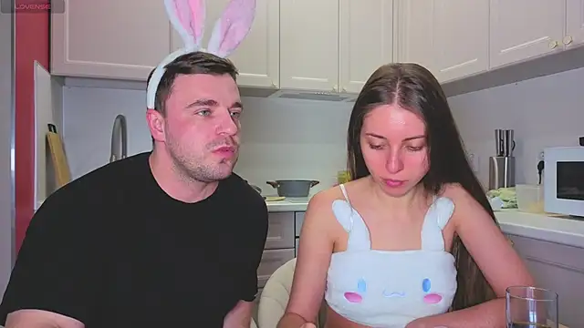 Snapshot of fcjuicy_pussy chatting on October 31, 8:02 pm fcjuicy pussy online show from October 31, 8:02 pm