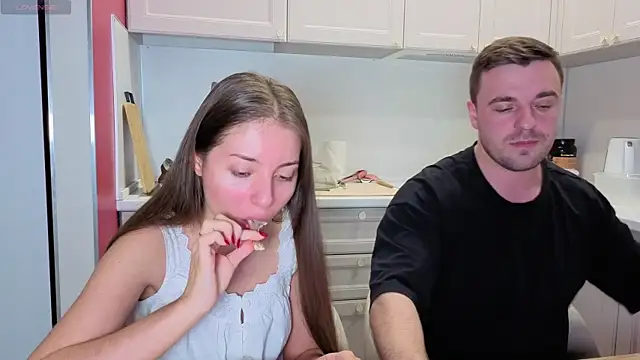 Snapshot of fcjuicy_pussy chatting on October 16, 6:32 pm fcjuicy pussy online show from October 16, 6:32 pm